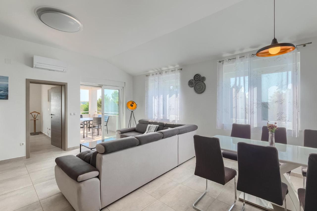Apartments Medulin 2217 Bagian luar foto