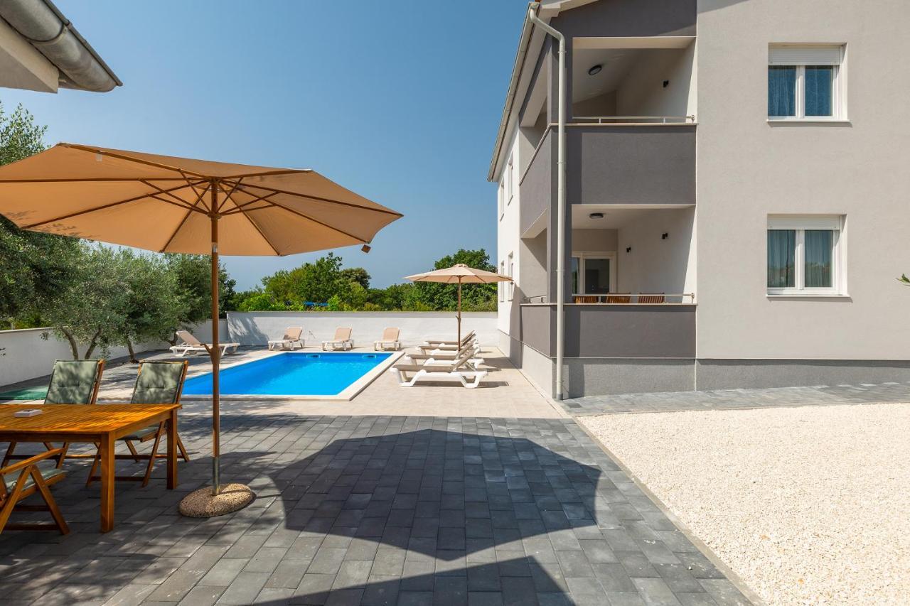 Apartments Medulin 2217 Bagian luar foto