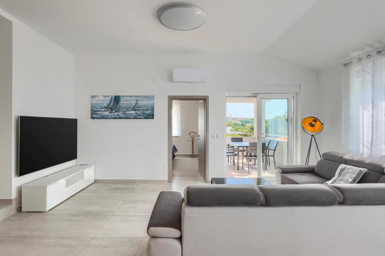 Apartments Medulin 2217 Bagian luar foto