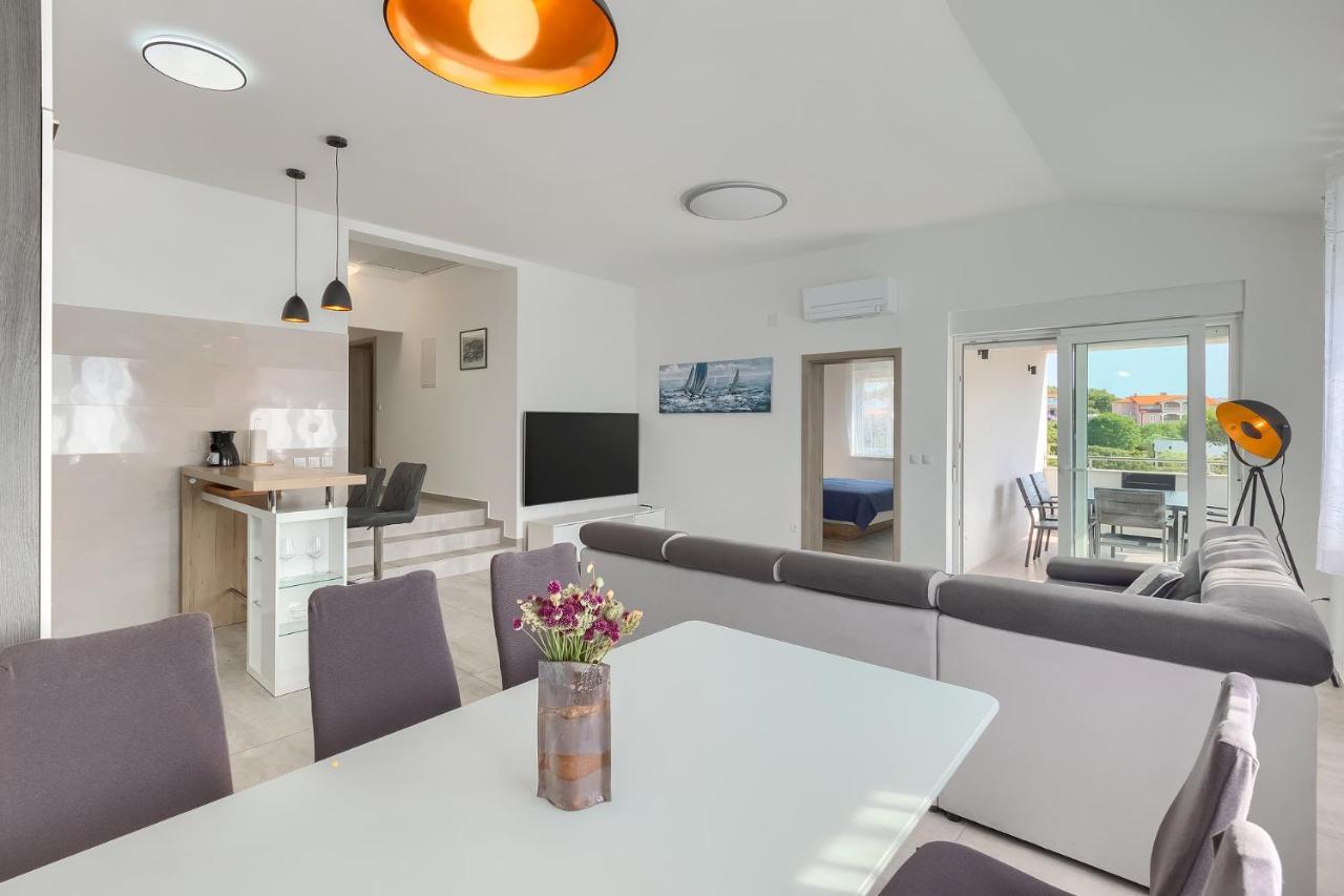 Apartments Medulin 2217 Bagian luar foto