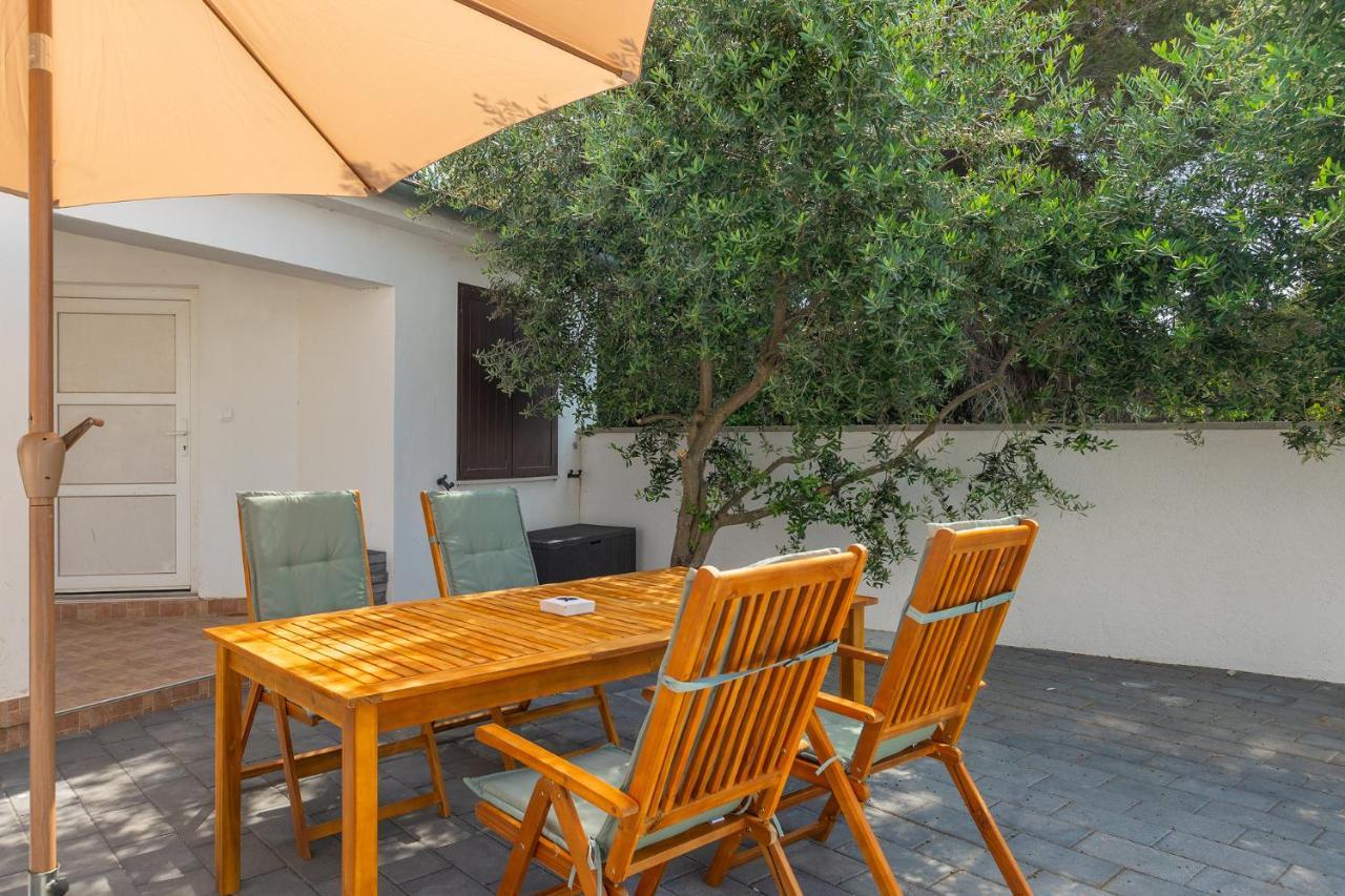 Apartments Medulin 2217 Bagian luar foto