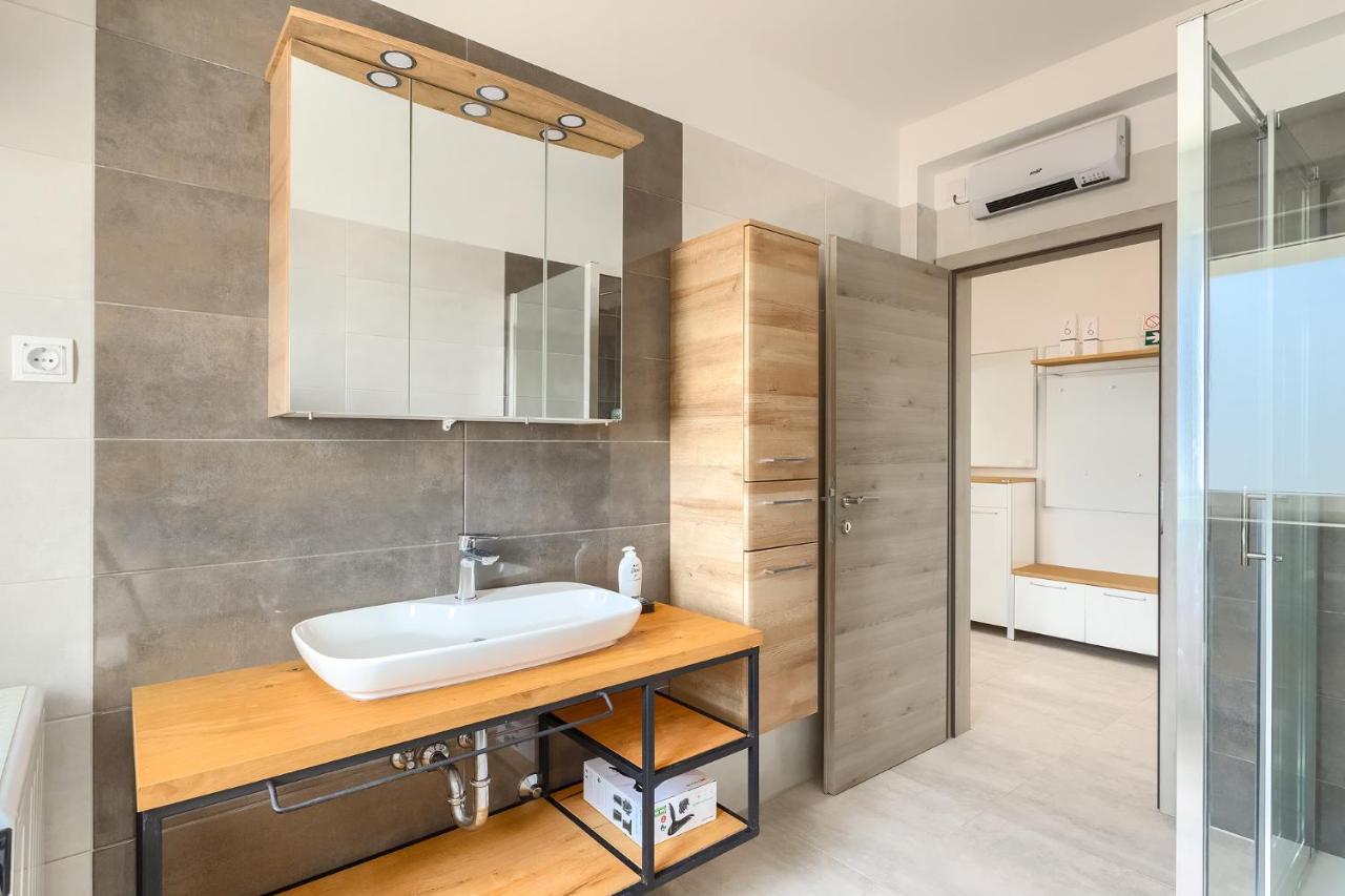 Apartments Medulin 2217 Bagian luar foto