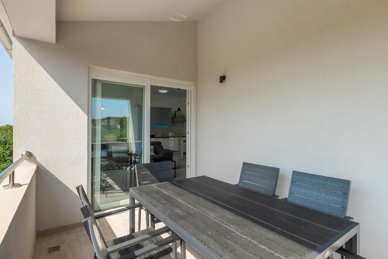 Apartments Medulin 2217 Bagian luar foto