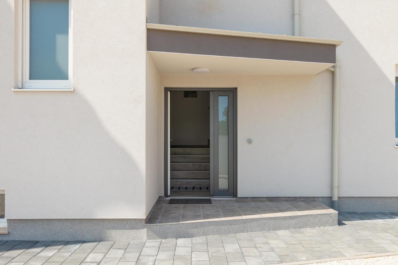Apartments Medulin 2217 Bagian luar foto