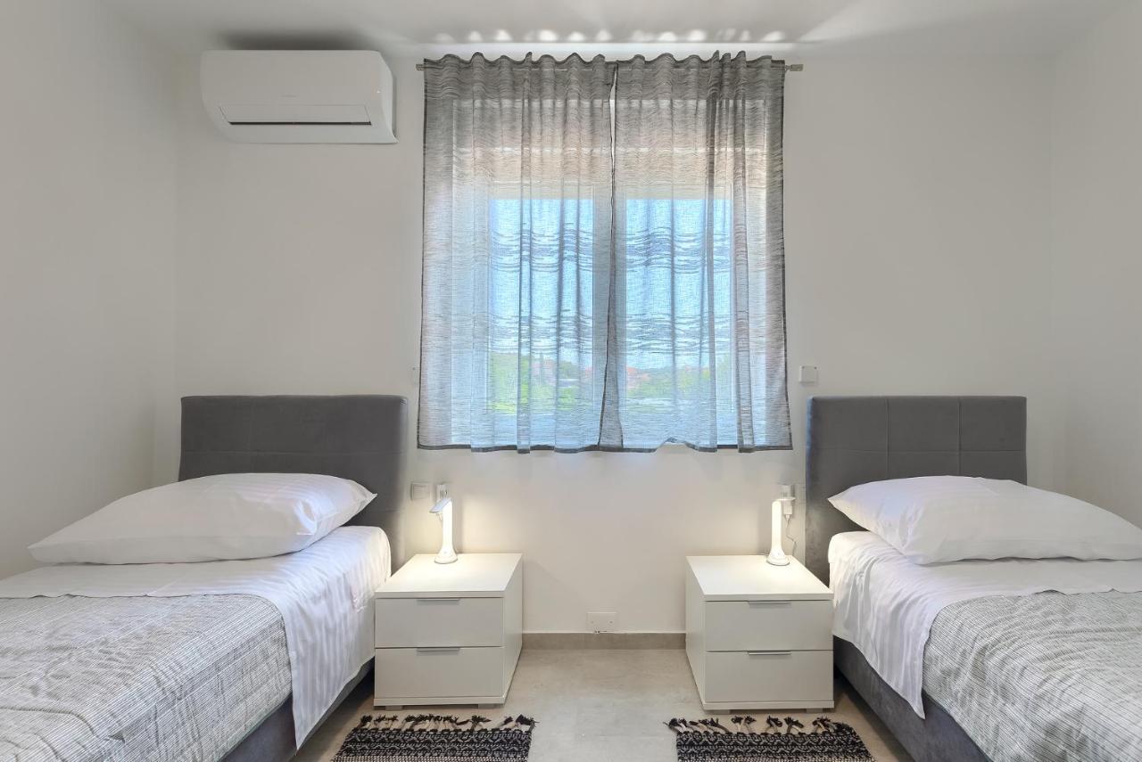 Apartments Medulin 2217 Bagian luar foto